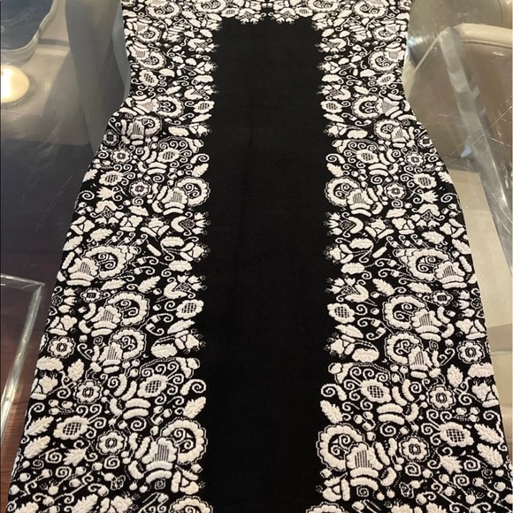 bcbgmaxazria tight dress - Picture 3 of 5